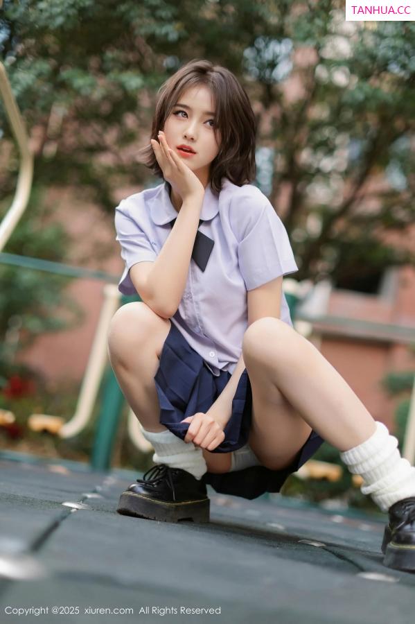   [XiuRen]高清写真图 2025.03.07 No.9985 小橘子orange 美腿性感第17张图片